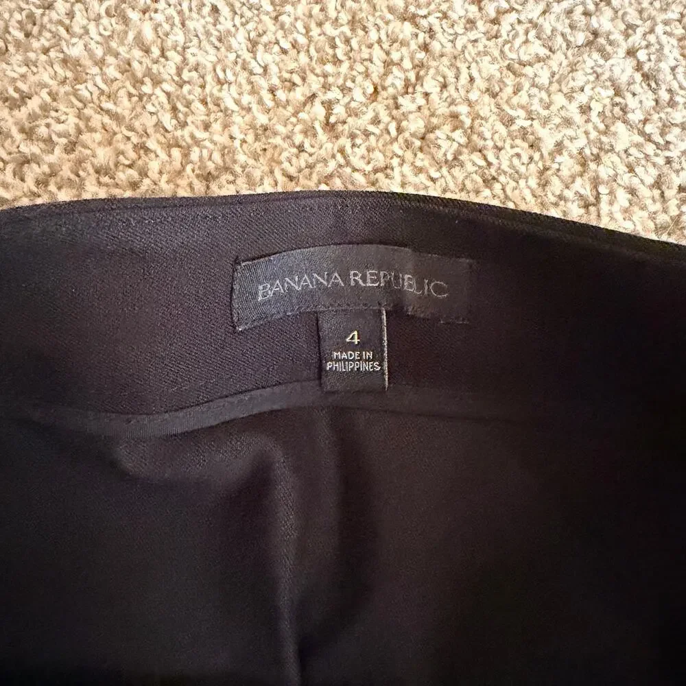 Banana Republic Black Pencil Skirt with Slit Size 4